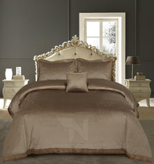 Heavy Velvet & Leather Bed Sheet Set – 4 Pcs Design Code 562