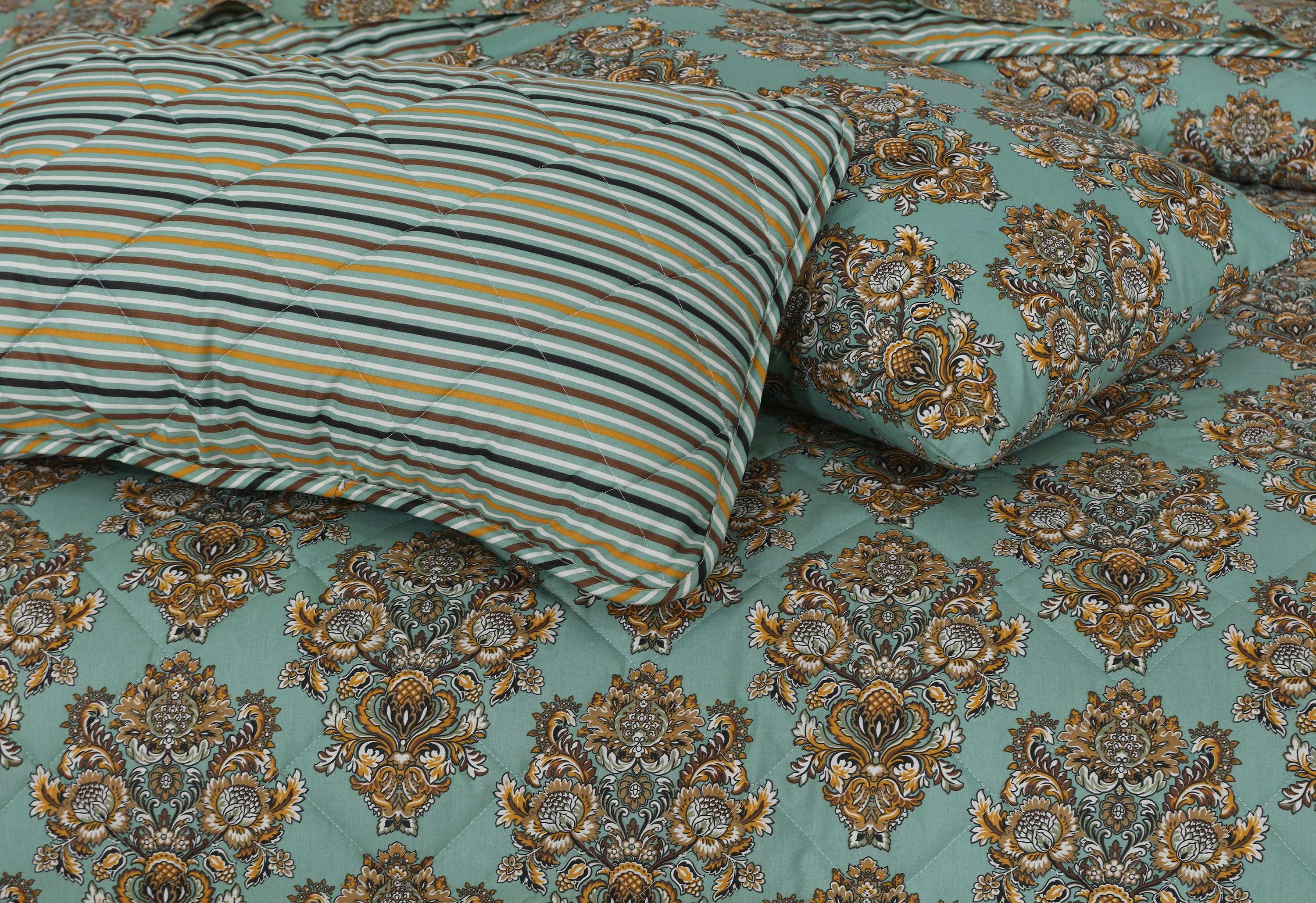 Quilted Comforter Set 6 Pcs Design 901