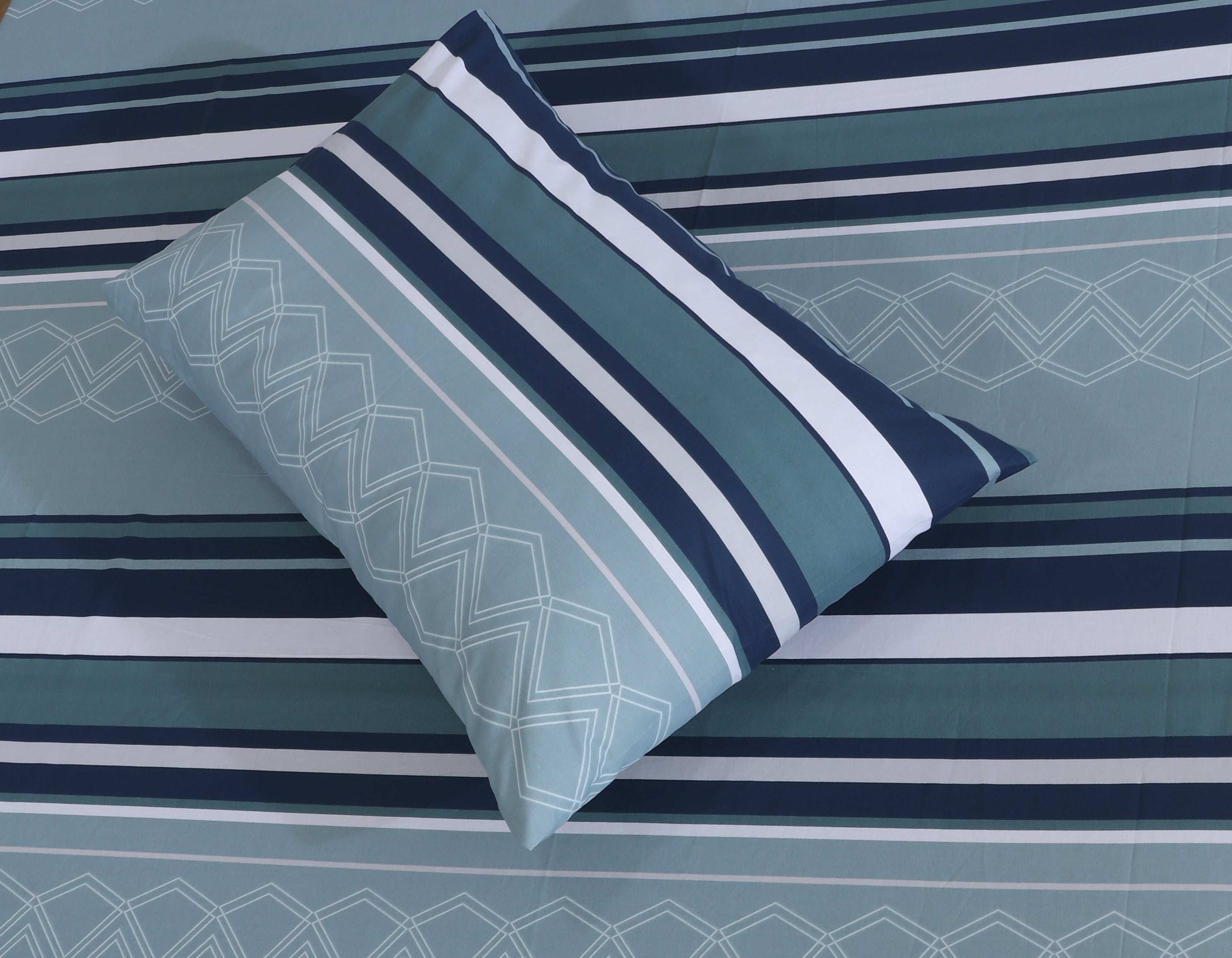 Fitted Double Bed Sheet DS# 275