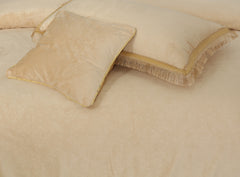 Embossed Heavy Velvet Bed Sheet Set 4 Pcs Design # 557