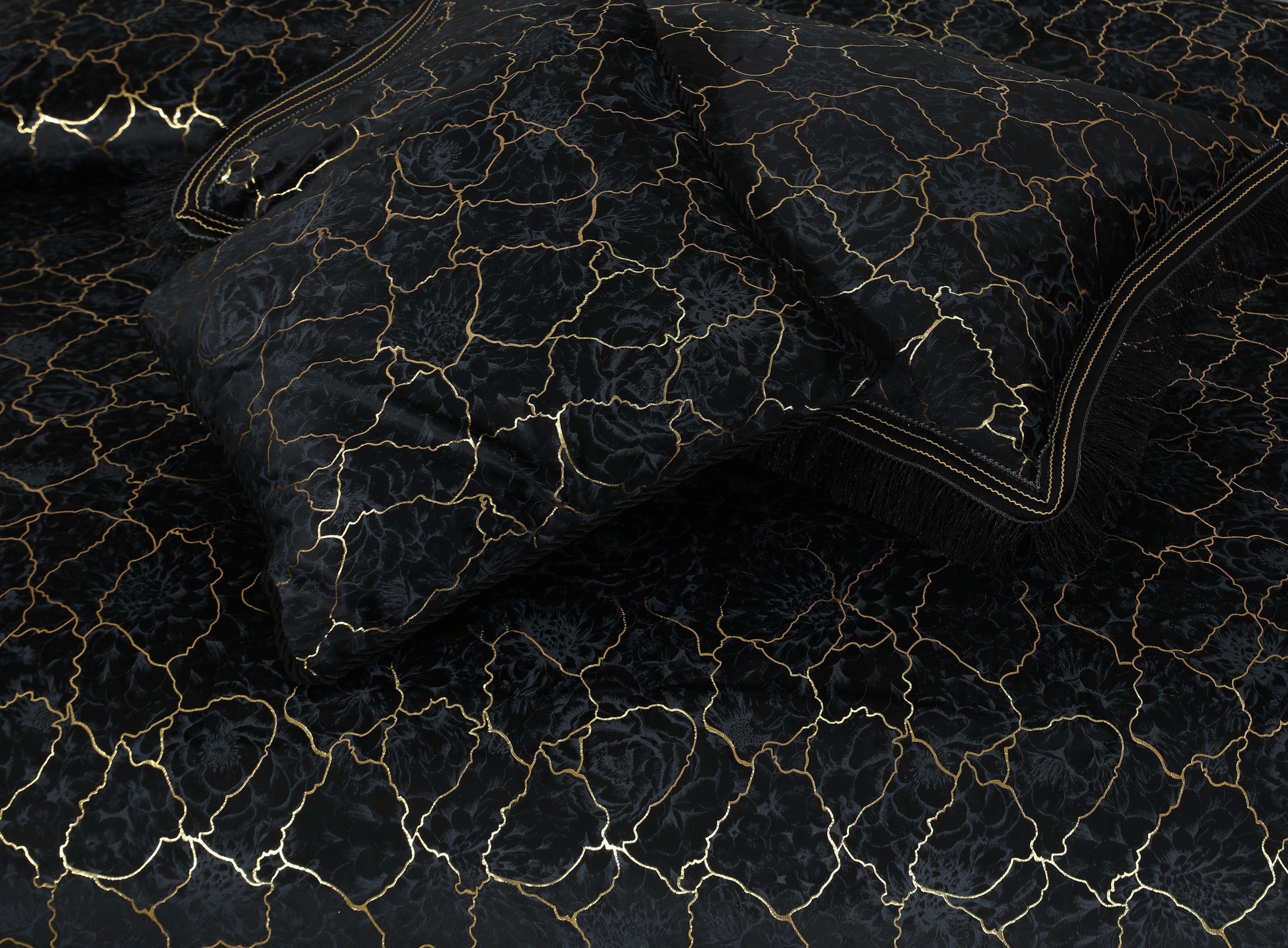 Texture Embossed Heavy Velvet Bed Sheet Set 4 Pcs Design #561