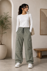 Lightweight Drawstring Trouser